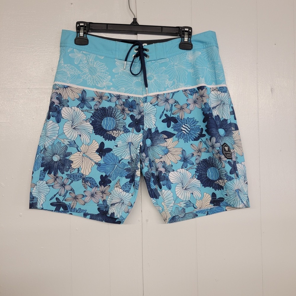 Vissla Waist 31 / Inseam 8" Board Shorts with Shoe string Front Tie